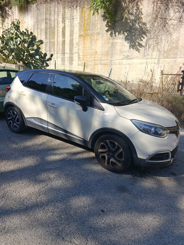 Voiture non roulante immobilisée